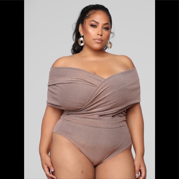 Fashion Nova Tops - 🔥Fashionova rose Gold bodysuit top🔥🔥🔥🔥🔥